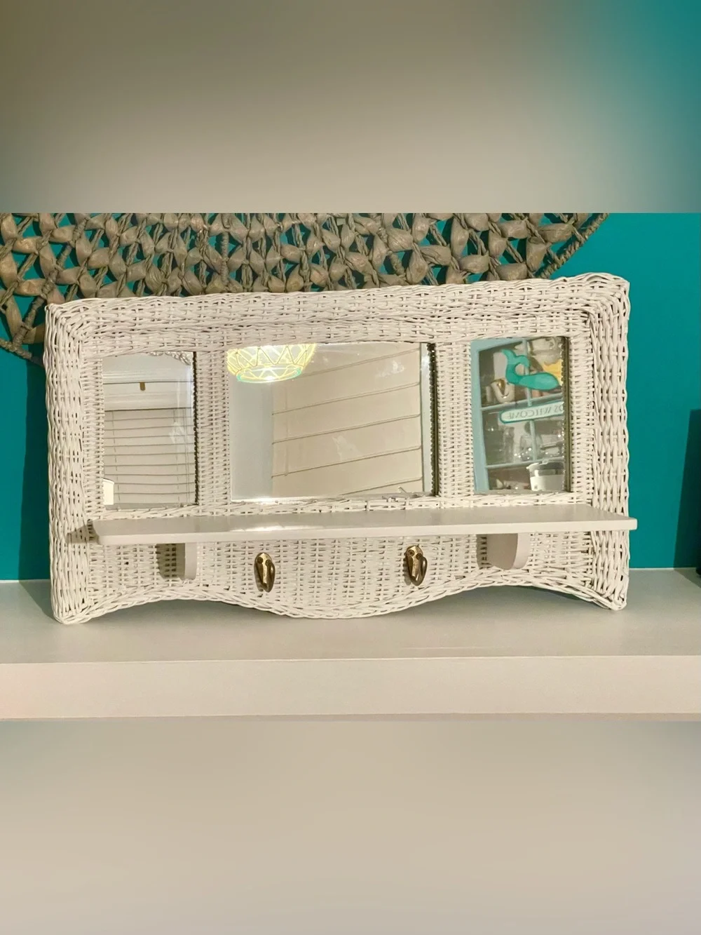 N/A white wicker